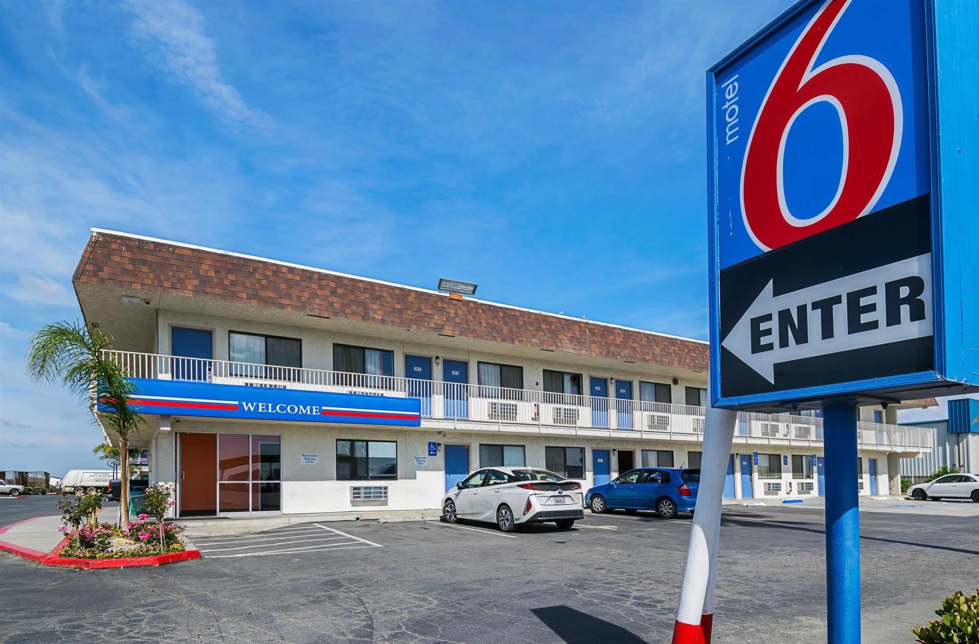 Motel 6 Lost Hills / Buttonwillow Racetrack Exteriör bild
